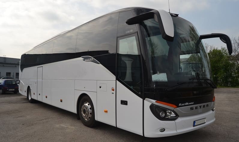 Bács-Kiskun: Buses company in Kiskunhalas in Kiskunhalas and Hungary